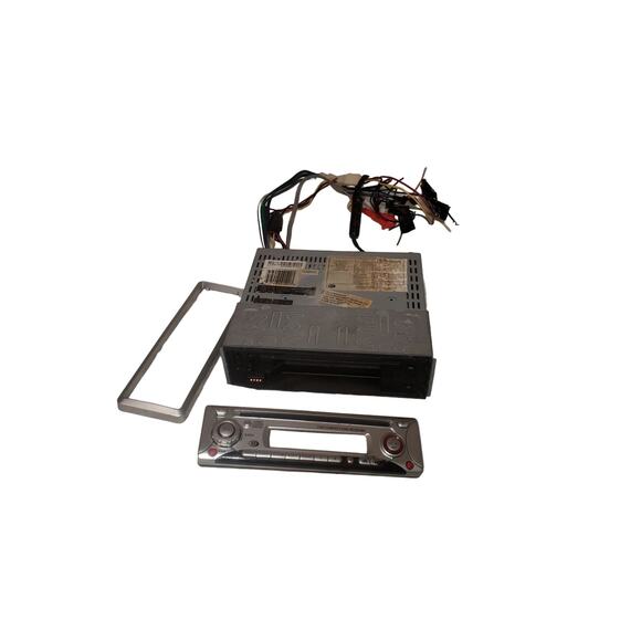 Durabrand 60 Watt Am/fm CD stereo Model Wd520s with detachable face plate - Picture 2 of 3